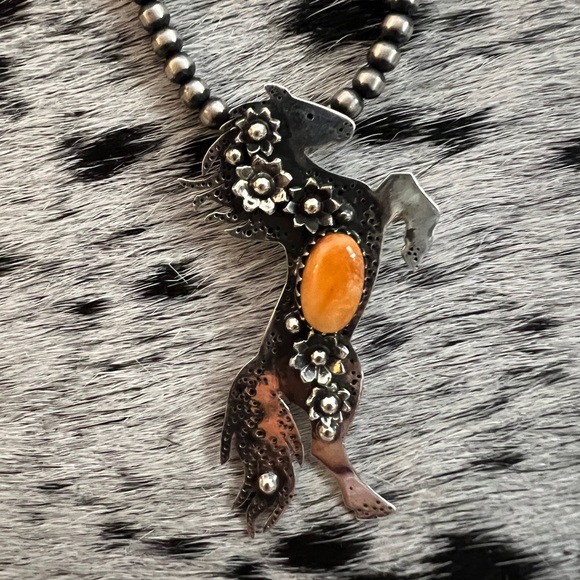 Navajo Jewelry - ❤️ Spiny Oyster Decorative Sterling Hand Stamped Statement Horse Pendant 2.22”L